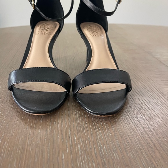 Vince Camuto Court Heel Ankle Strap Stiletto Black Sz 7 - Picture 2 of 6